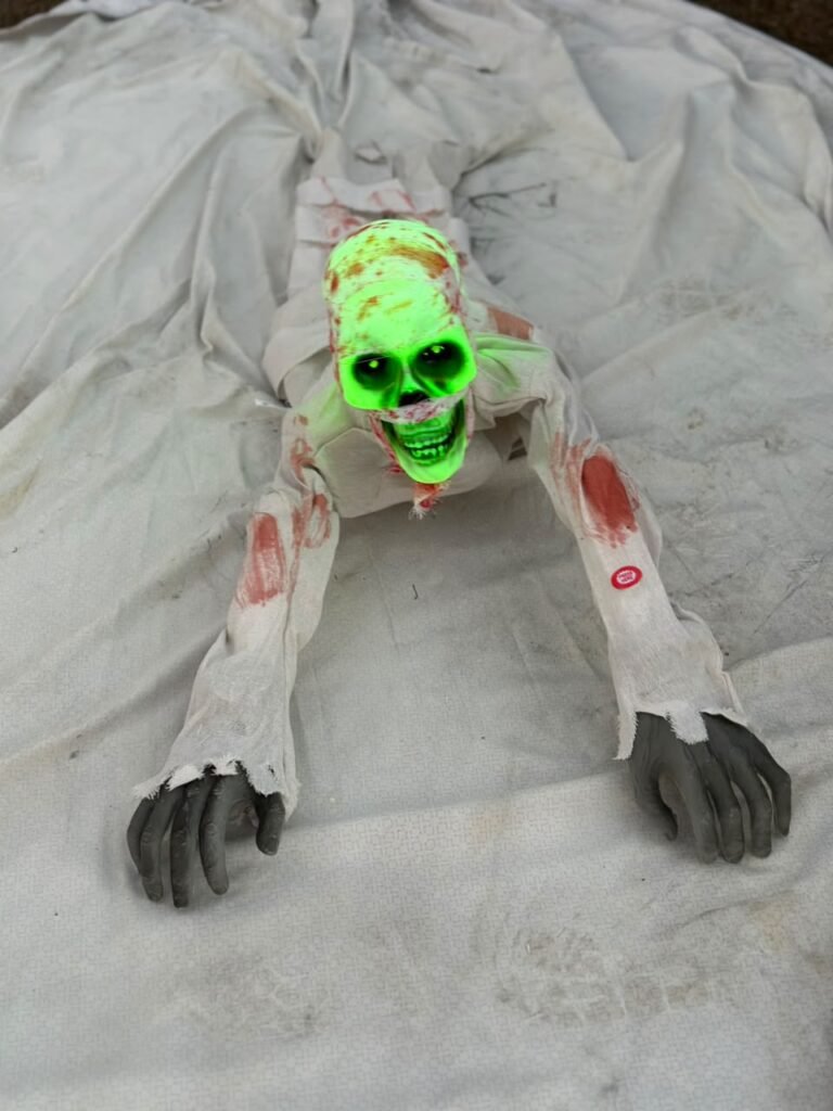 Glowing Crawling Mummy